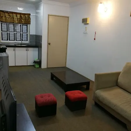 Dy' Hana Muslim Georgetown Homestay